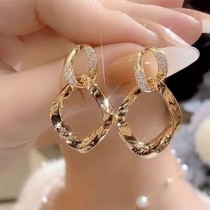 New Trendy Mobius Strip Hoop Earrings, Light Luxury Niche Rhinestone…
