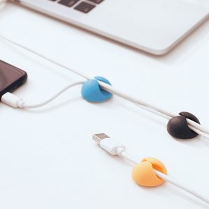 Single-hole Buckle Sorting TPR Clamp Cable Organizer
